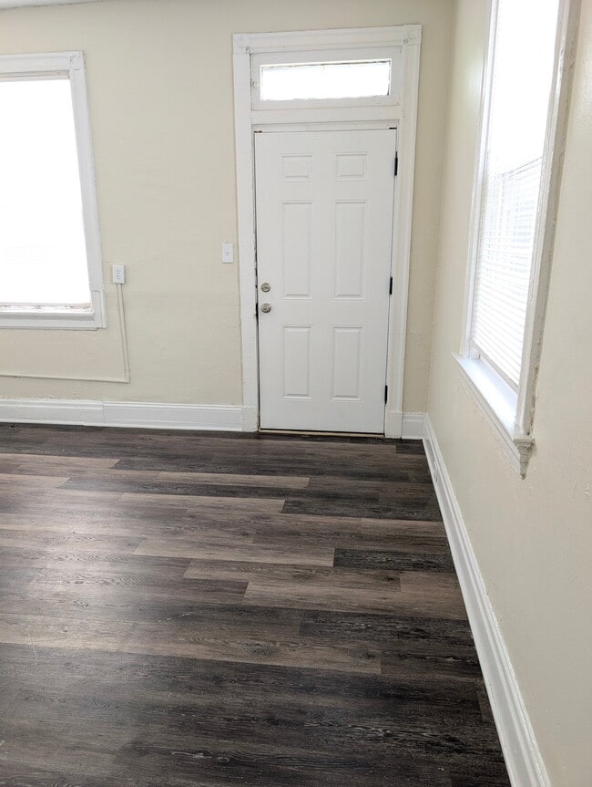 Photo - 731 Mcmakin Ave