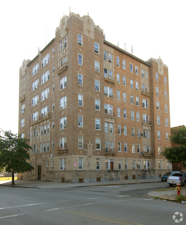 Building 534 - Building 534 Apartments