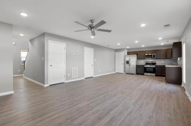 Photo - 141 Candy Apple Ln
