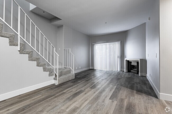 Photo - Vue Sherman Oaks