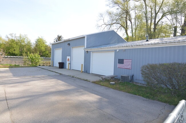 Photo - 1640 E Bristol St
