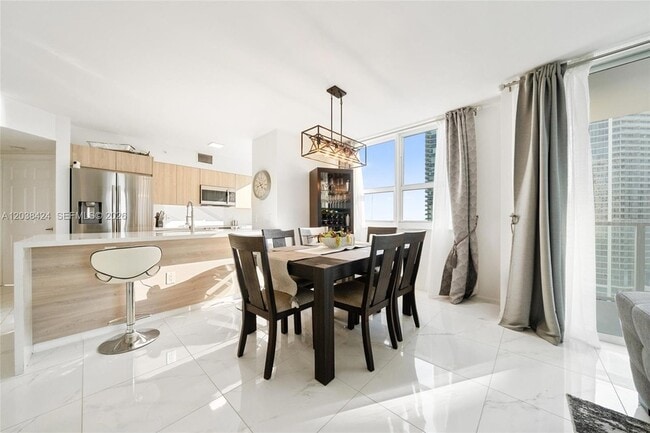 Photo - 1155 Brickell Bay Dr Unidad 2501