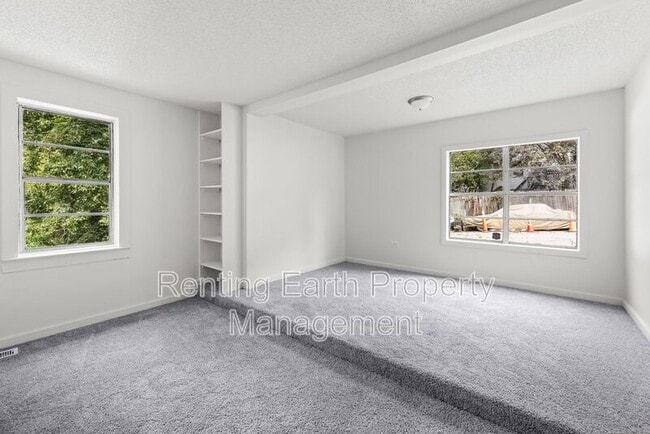 Photo - 705 5th Ave