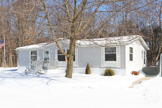 Photo - Tradewinds Mobile Home Community