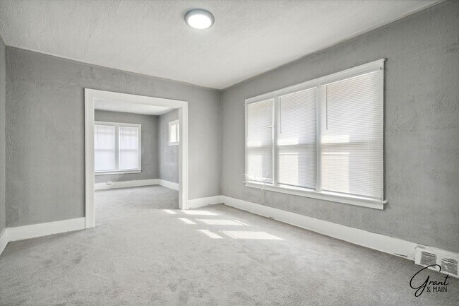 Photo - 3813/3815 W Euclid - JL Schneider LLC Unit 3813 W Euclid, Upper