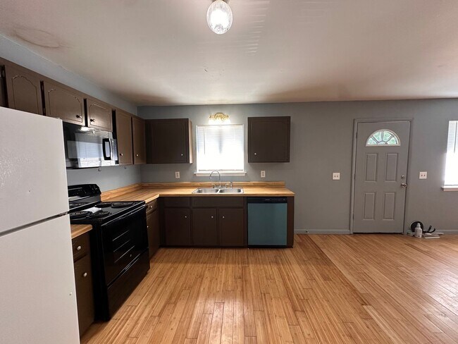 Photo - 107 Sea Parc St Unidad C