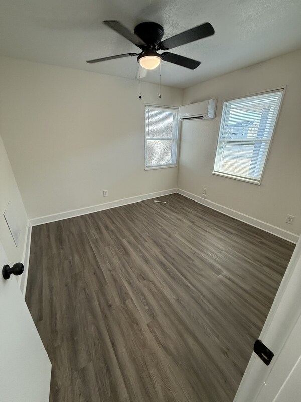 Photo - 9654 Selby Pl Unit 3