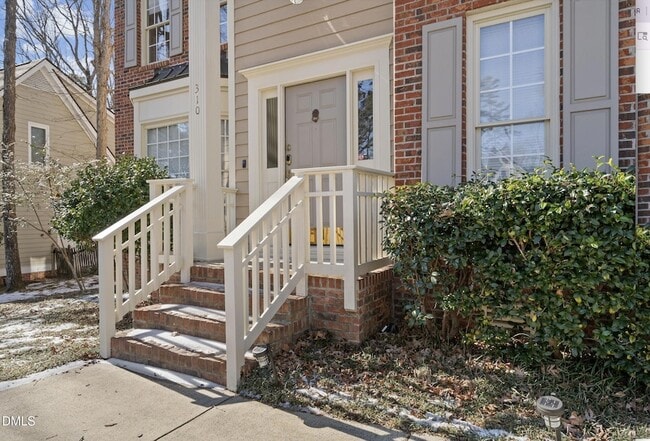 Photo - 310 Loblolly Dr