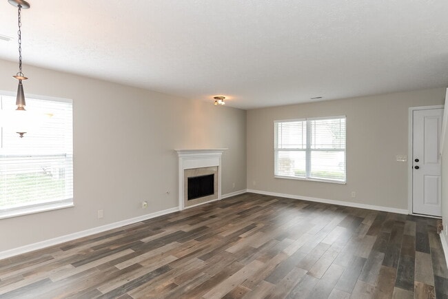 Photo - 1704 Stone Hollow Ct