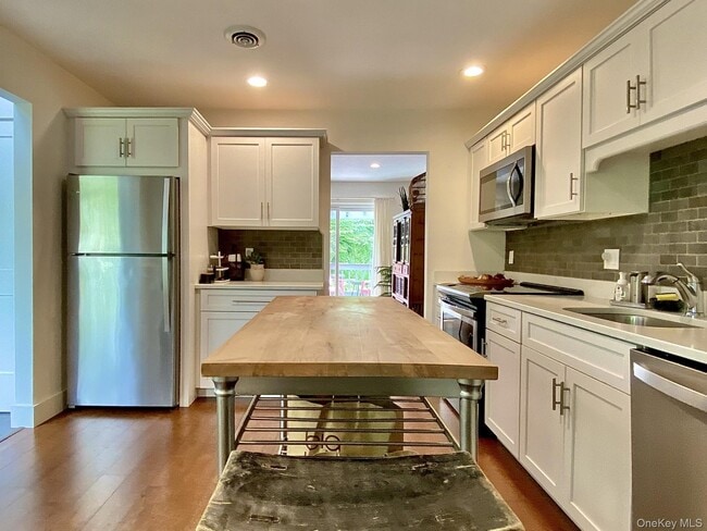 Photo - 21 North Loop