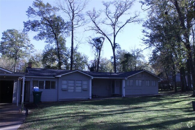 Building Photo - 501 Sioux River Rd Rental