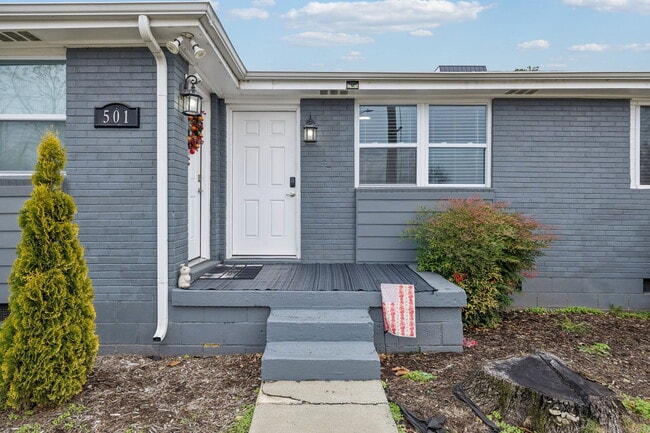 Photo - 501B Meridian St