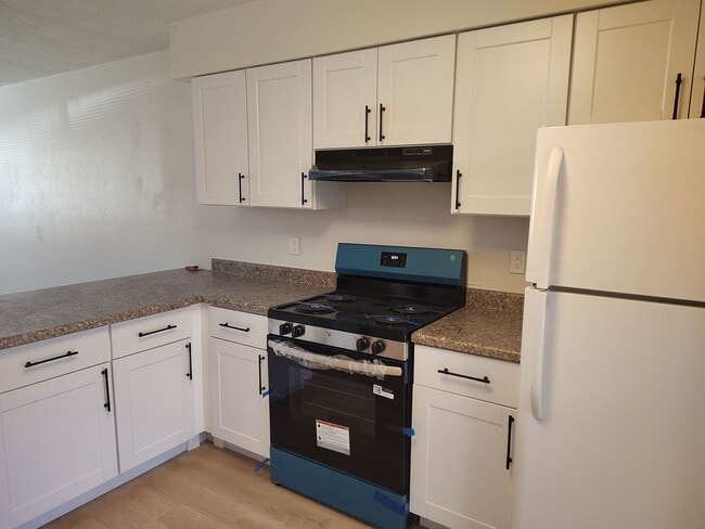 Photo - COMING SOON Newly Remodled -2BR Unit with Fenced back yard