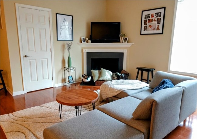 Building Photo - 115 Alma Mater Dr