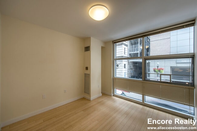 31 Essex St Unidad 404