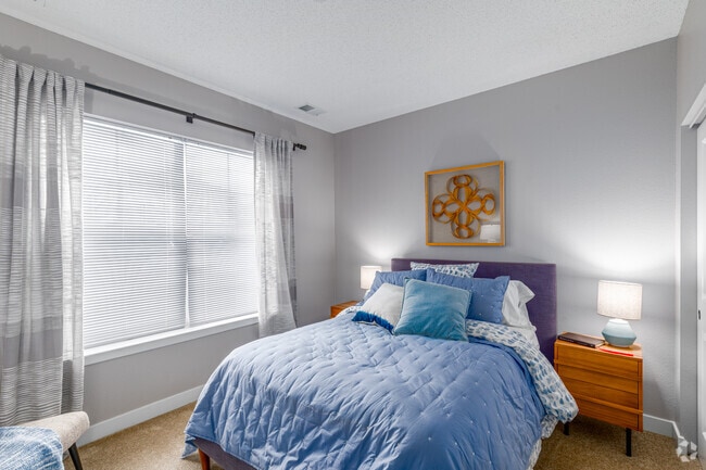 2BR, 2BA - 1099SF - Second Bedroom