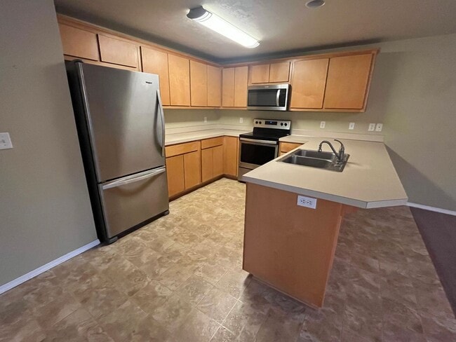 Photo - 3 bdrm/2.1 bath Duplex for Rent in Harrisburg