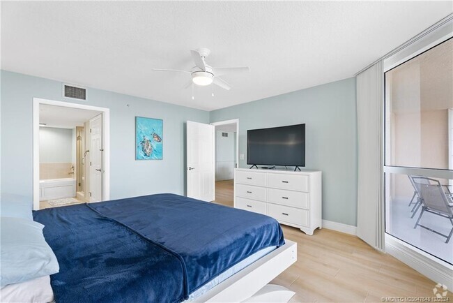 Building Photo - 3880 N Hwy A1A Unit 802 Rental