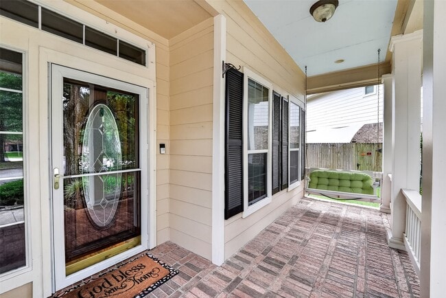 Photo - 2203 Lakewind Ln