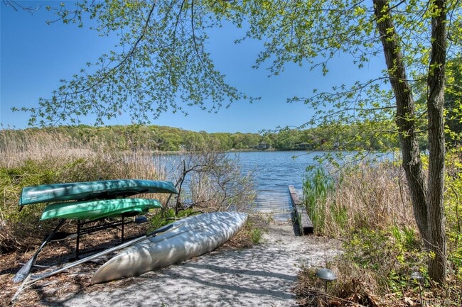 Photo - 2045 Lake Dr