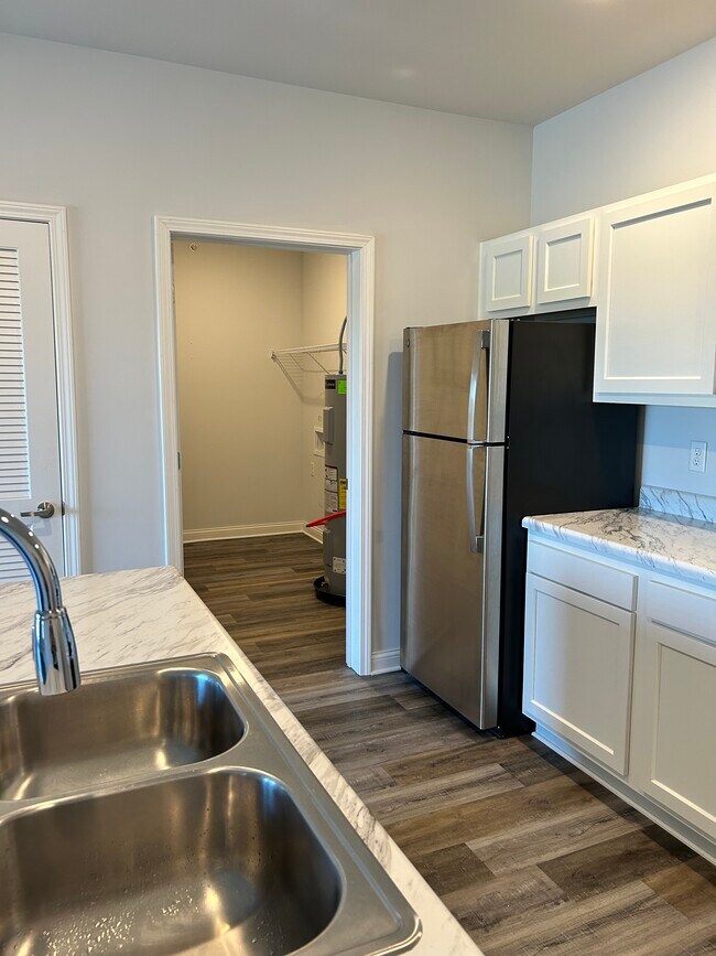 Photo - 530 Regency Cir Unit Lake Reba