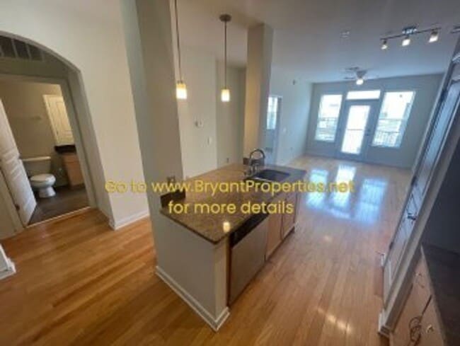 Photo - Bristol-West End