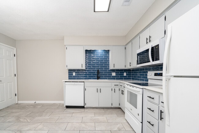 Photo - 2507 Winterbrook Dr