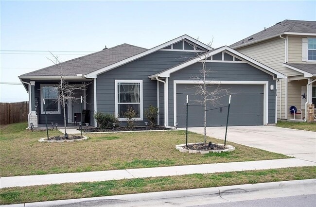 Photo - 810 Comal Run