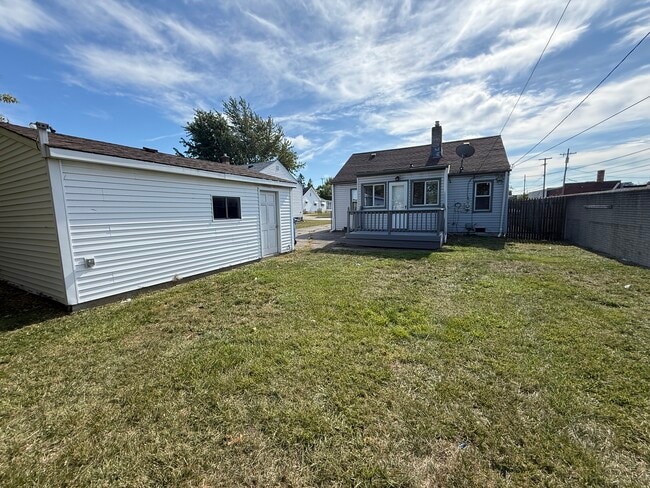 Photo - 8035 Chapp Ave