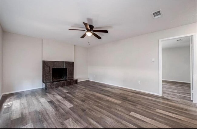 Building Photo - 5831 Caldicote St Rental