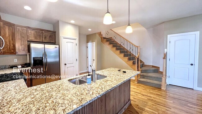 Photo - 2451 S Williams St