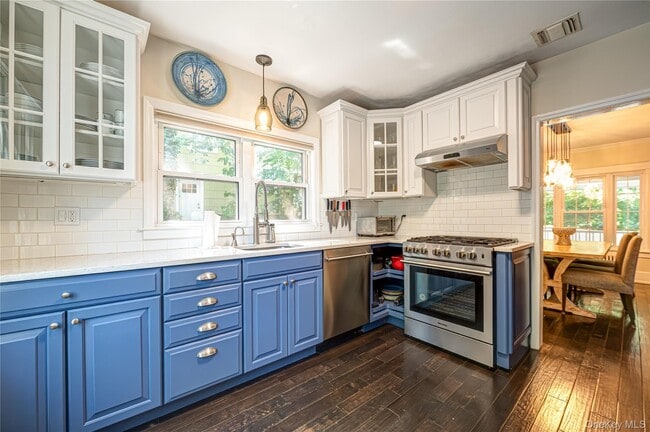 Photo - 24 Soundview Rd