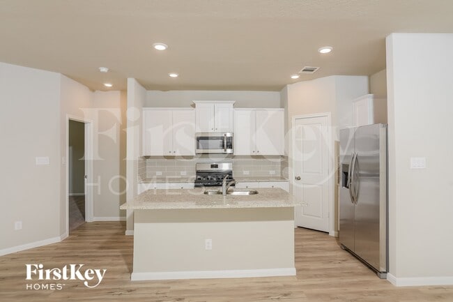 Photo - 31773 Untrodden Way