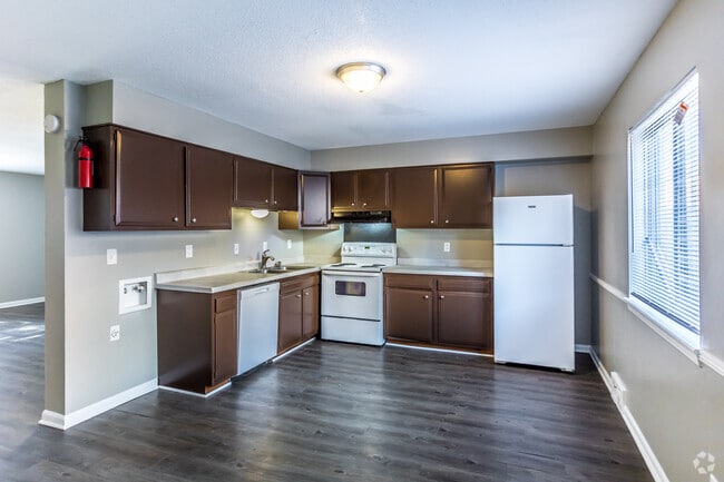 Interior Photo - Faronia Square