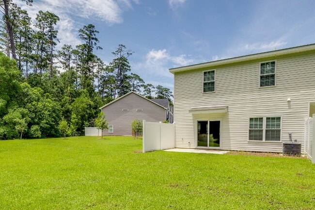 Photo - 506 Gov Treutlen Cir