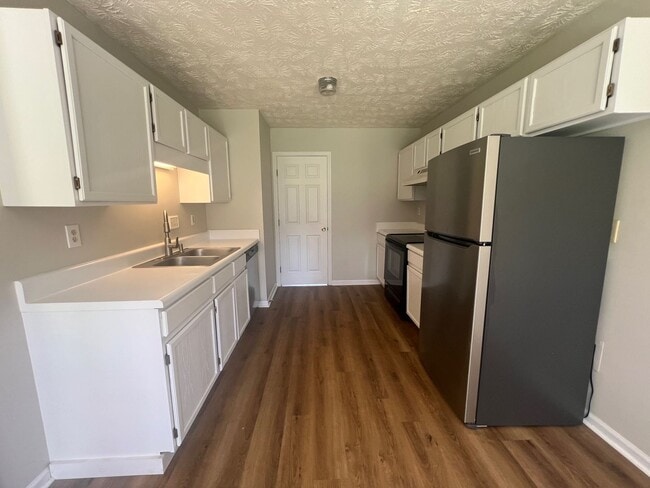 Photo - Lovely 3 Bed 2 Bath Raeford Home