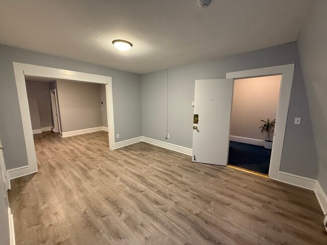 Photo - 12 Essex St Unit 3