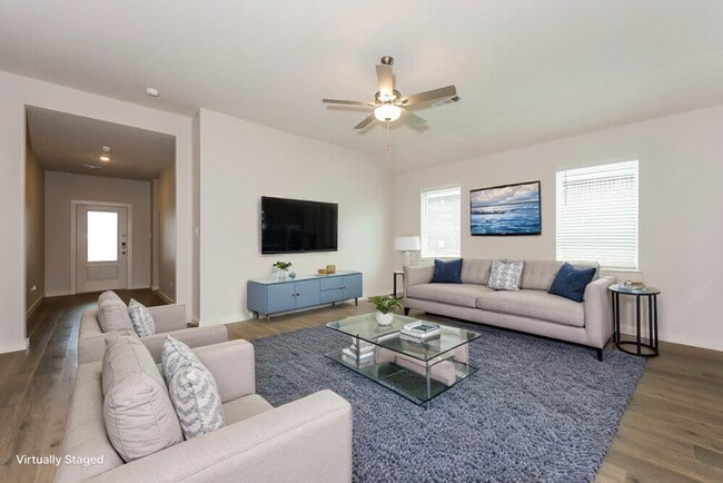 Photo - 315 Julian Davis Dr