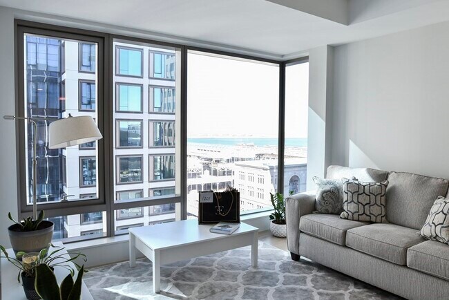 Building Photo - 135 Seaport Blvd Unit 1201