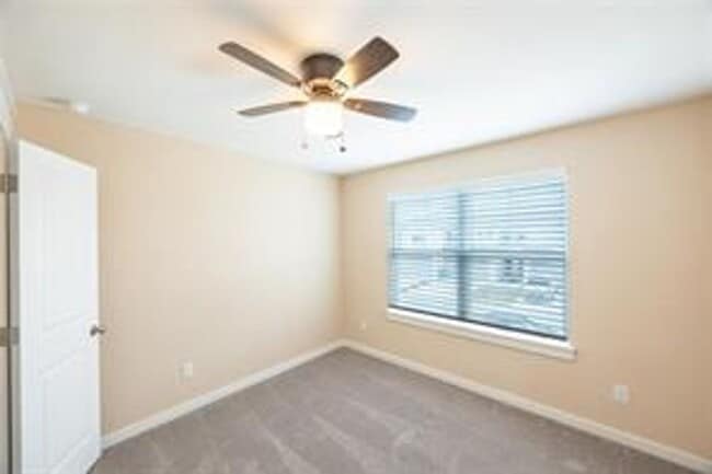 Photo - Spacious Condominium