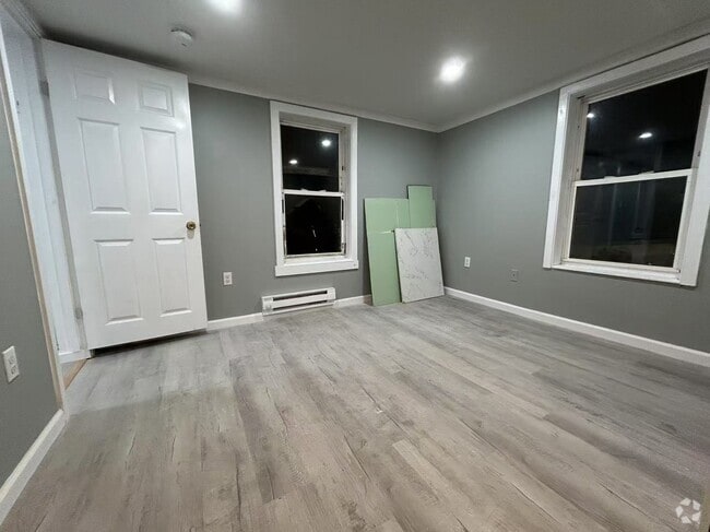 Building Photo - 246 Beacon St Rental