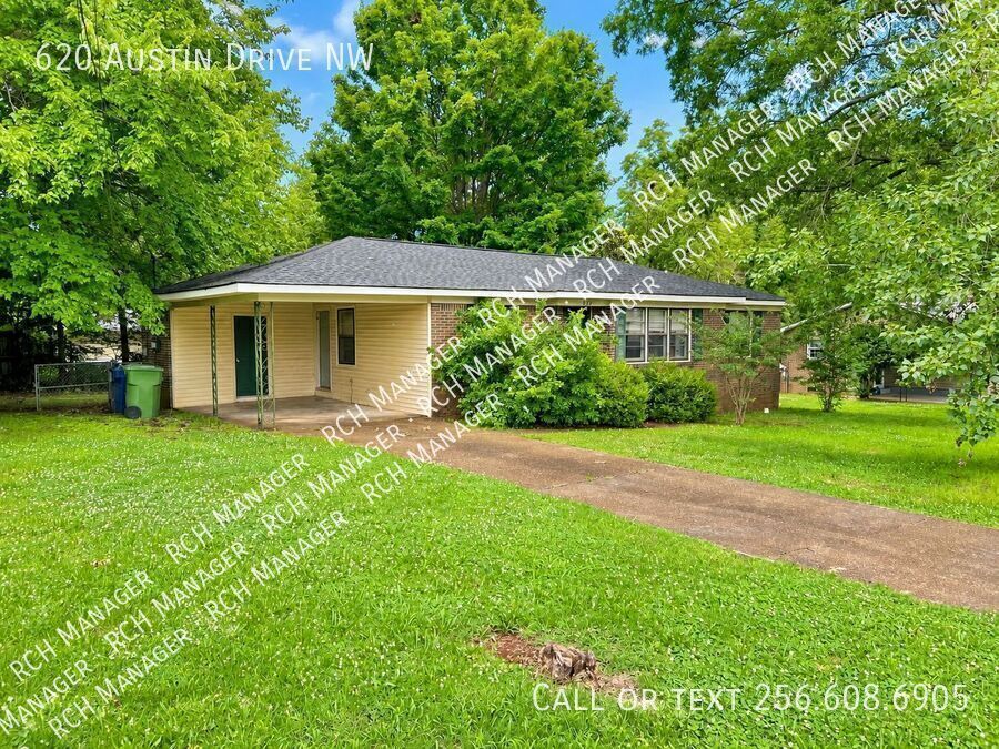 Photo - 620 Austin Dr NW