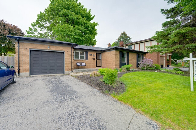 Building Photo - Beautiful 3 Bedroom Byron Bungalow * Available Aug 1st **