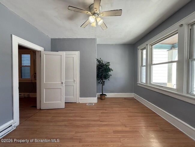 Building Photo - 83 S Empire St