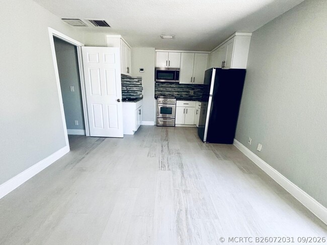 2725 Prairie Ln