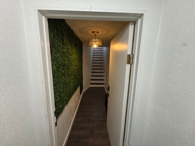 Photo - 724 Wills St Unit 2