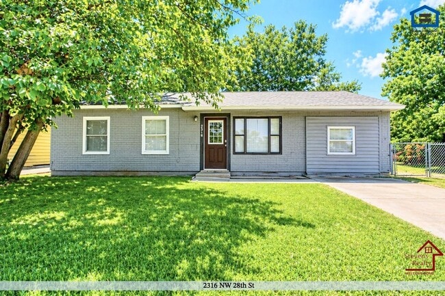 Building Photo - 2316 NW 28th St