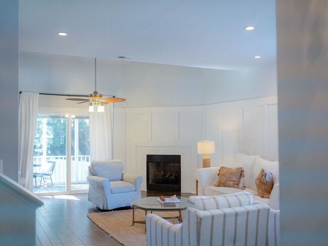 Photo - 2500 Sand Dunes Dr