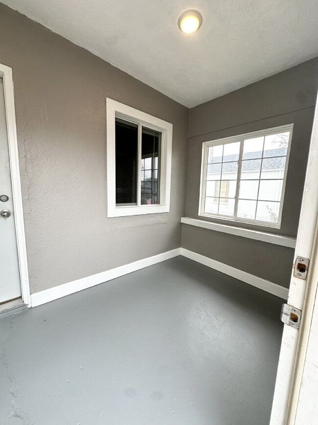 Photo - Cozy 1 Bedroom Retreat with All Utilities Included Unit A