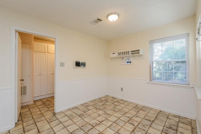 Photo - 5731 Old Lodge Dr